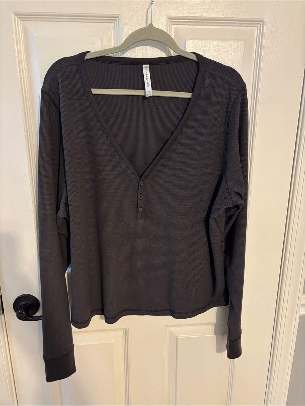 Long-Sleeve V-Neck Henley Top - Charcoal (A26)